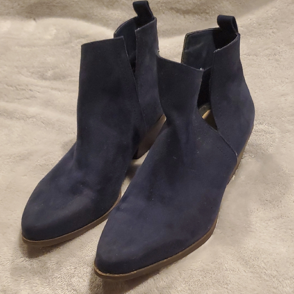 Elegant Navy Women's Ankle Boots